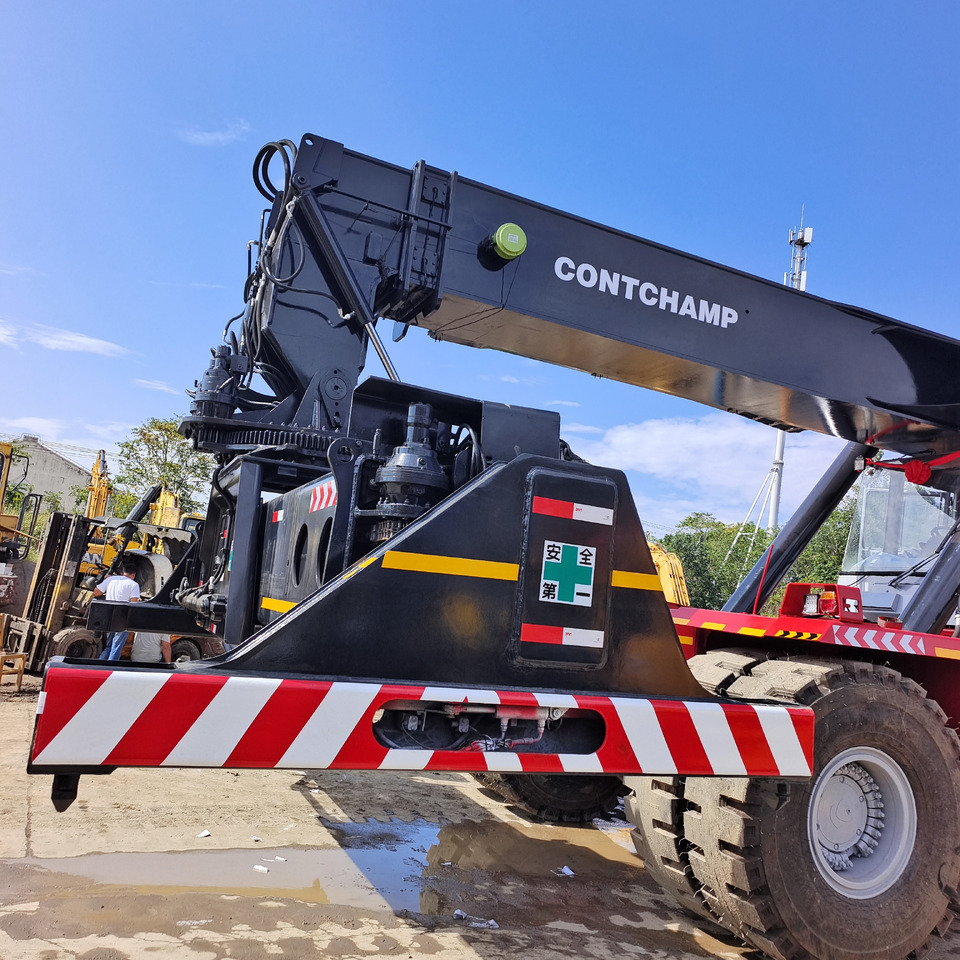 KALMAR DRF450 - Reachstacker porta contentores: foto 3 KALMAR DRF450 - Reachstacker porta contentores: foto 3