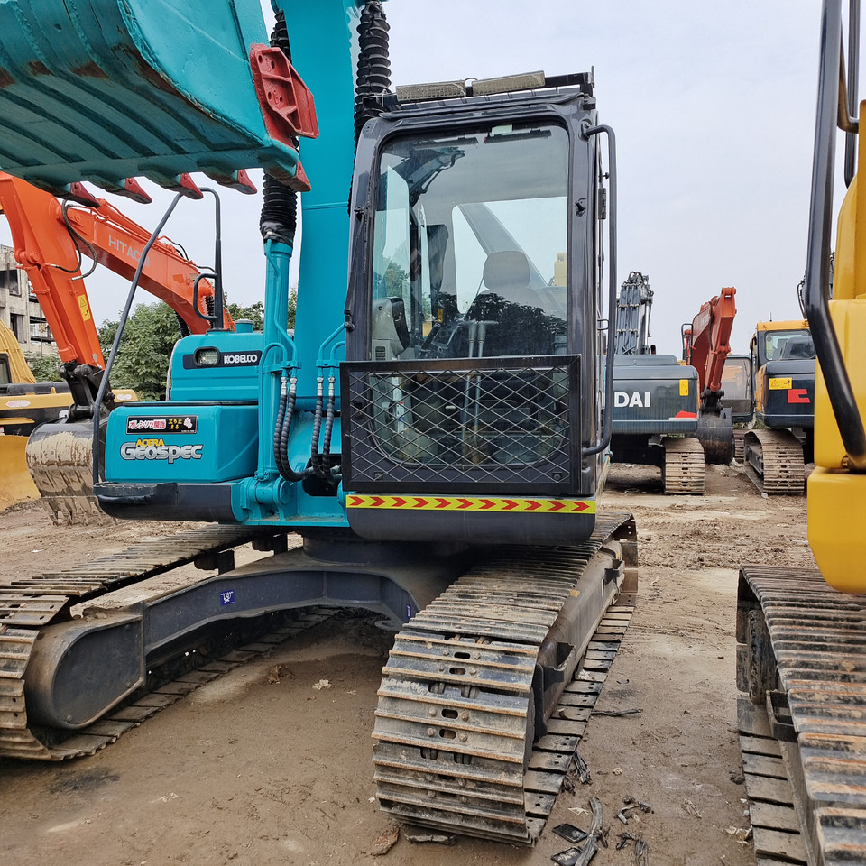 KOBELCO SK 140 - Escavadora de rastos: foto 3 KOBELCO SK 140 - Escavadora de rastos: foto 3