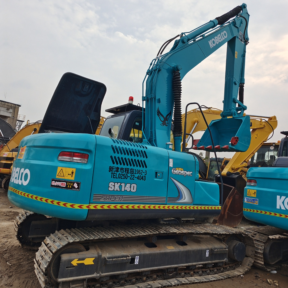 KOBELCO SK 140 - Escavadora de rastos: foto 5 KOBELCO SK 140 - Escavadora de rastos: foto 5