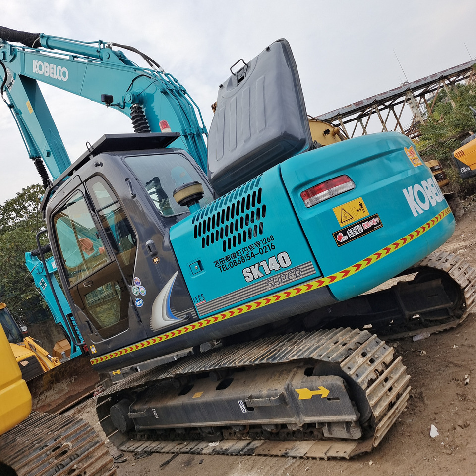 KOBELCO SK140 - Escavadora de rastos: foto 1 KOBELCO SK140 - Escavadora de rastos: foto 1
