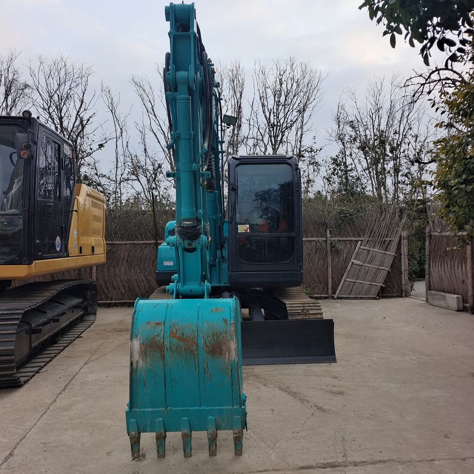 KOBELCO SK75 - Mini escavadeira: foto 2 KOBELCO SK75 - Mini escavadeira: foto 2
