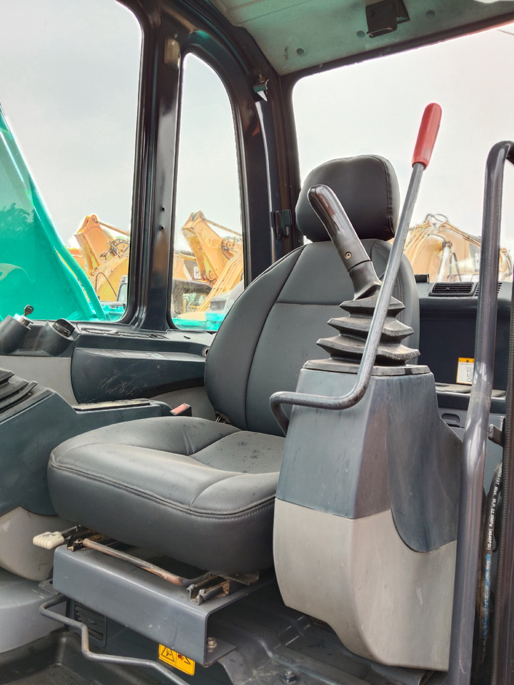 KOBELCO SK75 - Mini escavadeira: foto 5 KOBELCO SK75 - Mini escavadeira: foto 5