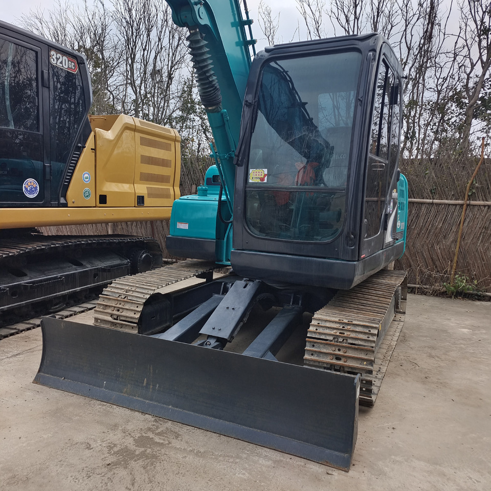 KOBELCO SK75 - Mini escavadeira: foto 4 KOBELCO SK75 - Mini escavadeira: foto 4