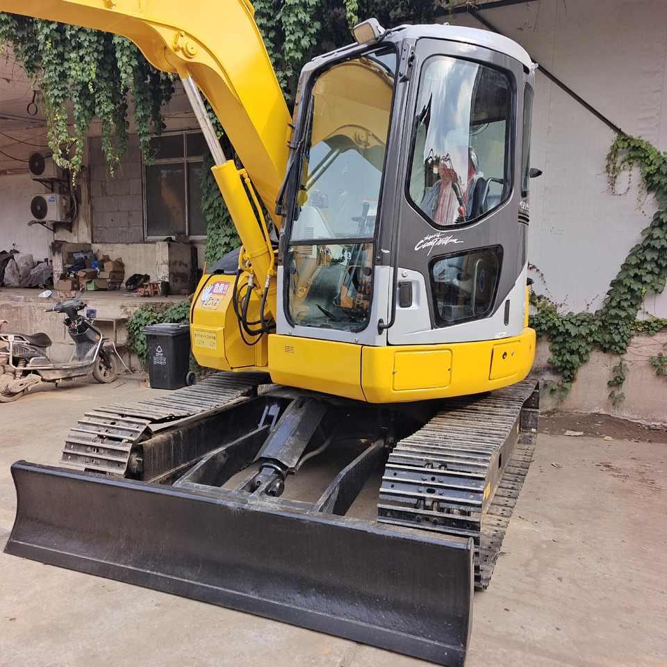 KOMATSU PC 78 US - Mini escavadeira: foto 3 KOMATSU PC 78 US - Mini escavadeira: foto 3