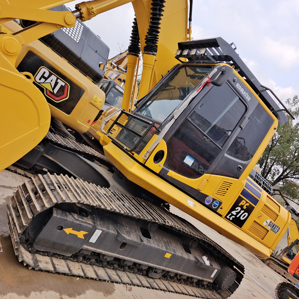 KOMATSU PC210LC-8 - Escavadora de rastos: foto 4 KOMATSU PC210LC-8 - Escavadora de rastos: foto 4