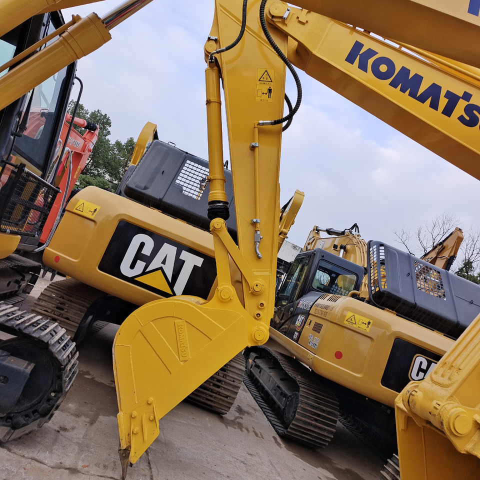 KOMATSU PC210LC-8 - Escavadora de rastos: foto 2 KOMATSU PC210LC-8 - Escavadora de rastos: foto 2