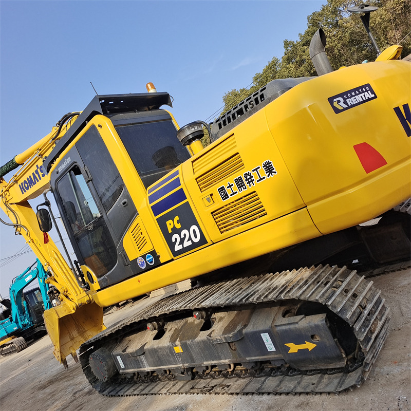 KOMATSU PC220-8 - Escavadora de rastos: foto 2 KOMATSU PC220-8 - Escavadora de rastos: foto 2