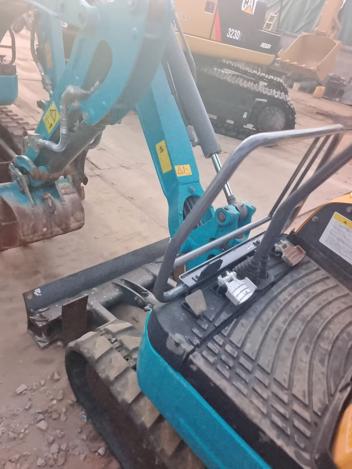 KUBOTA U17 - Mini escavadeira: foto 2 KUBOTA U17 - Mini escavadeira: foto 2