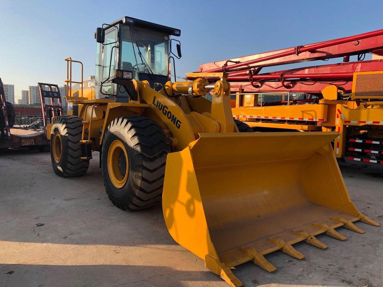 LIUGONG 856 used lugong 856H wheel loader - Pá carregadora de rodas: foto 5 LIUGONG 856 used lugong 856H wheel loader - Pá carregadora de rodas: foto 5