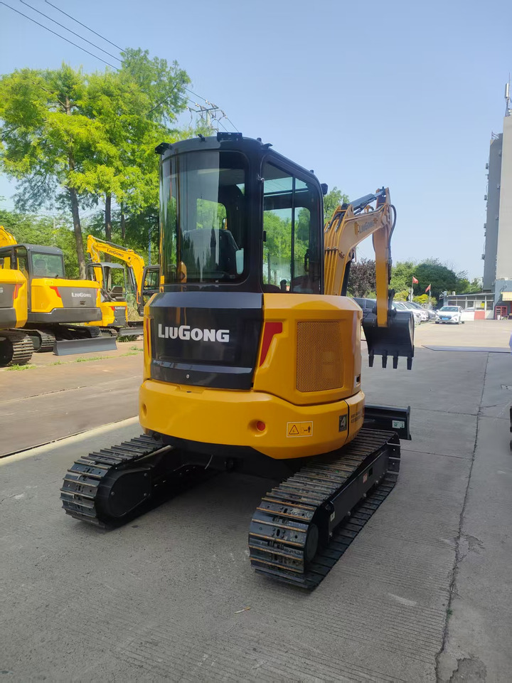 LIUGONG 9035F ZTSG4 BRAND NEW 3.8 TON 3 TON 4 TON MINI DIGGER - Mini escavadeira: foto 3 LIUGONG 9035F ZTSG4 BRAND NEW 3.8 TON 3 TON 4 TON MINI DIGGER - Mini escavadeira: foto 3
