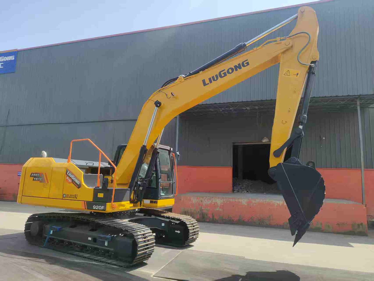 LIUGONG 920FG4 100% Brand New 21.5 TON 20 TON - Escavadora de rastos: foto 3 LIUGONG 920FG4 100% Brand New 21.5 TON 20 TON - Escavadora de rastos: foto 3