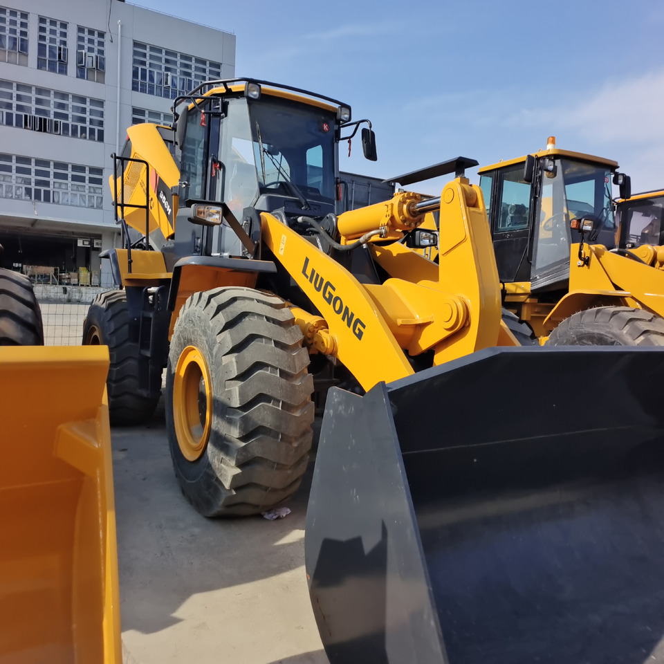 LIUGONG CLG 856H Clg862 6 Tons Front Wheel Loader Clg862h 856h Loaders with Good Condition Cheap Price for Sale - Pá carregadora de rodas: foto 4 LIUGONG CLG 856H Clg862 6 Tons Front Wheel Loader Clg862h 856h Loaders with Good Condition Cheap Price for Sale - Pá carregadora de rodas: foto 4
