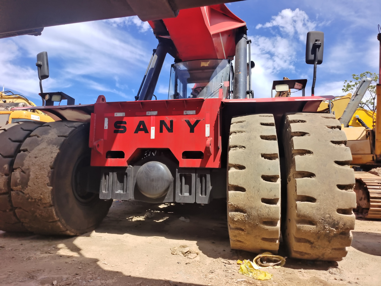 SANY SRSC 45C30 - Reachstacker porta contentores: foto 5 SANY SRSC 45C30 - Reachstacker porta contentores: foto 5