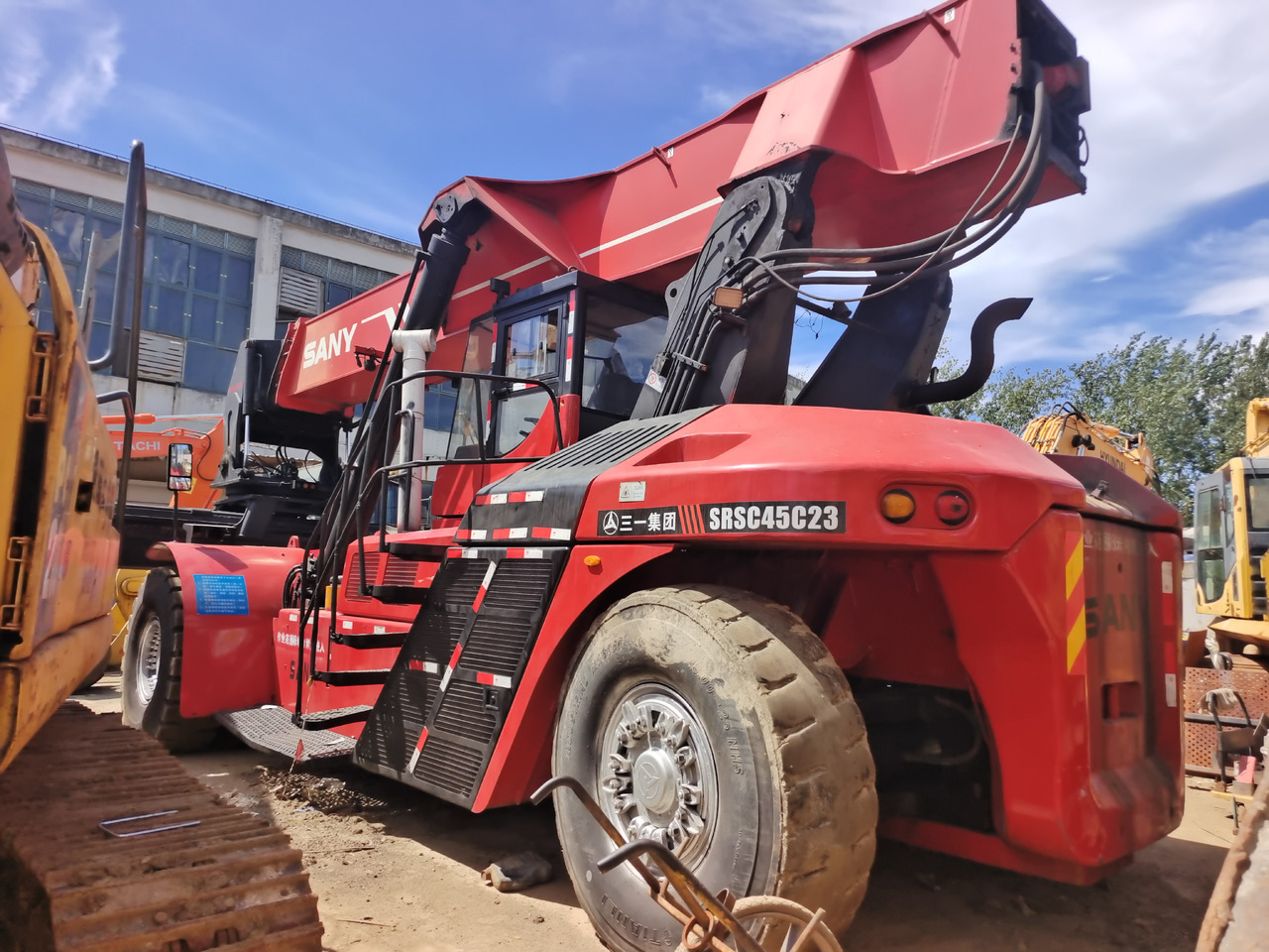 SANY SRSC 45C30 - Reachstacker porta contentores: foto 1 SANY SRSC 45C30 - Reachstacker porta contentores: foto 1