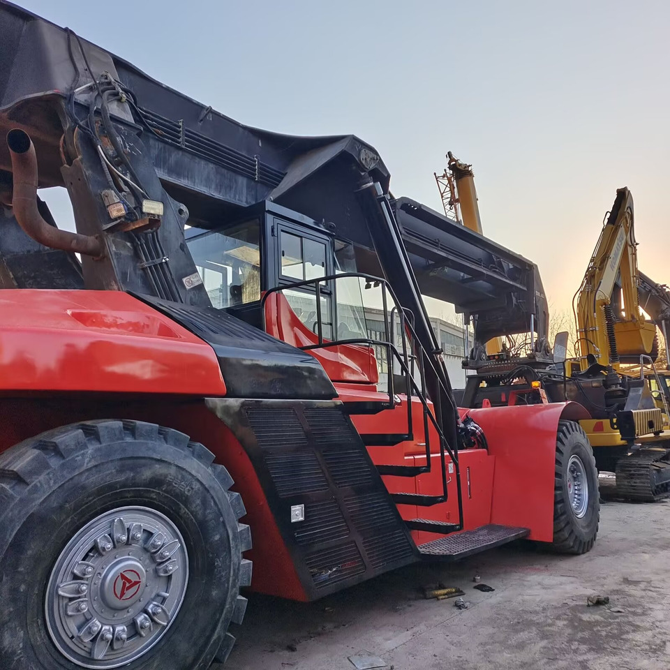 Reachstacker porta contentores SANY SRSC45C30: foto 1