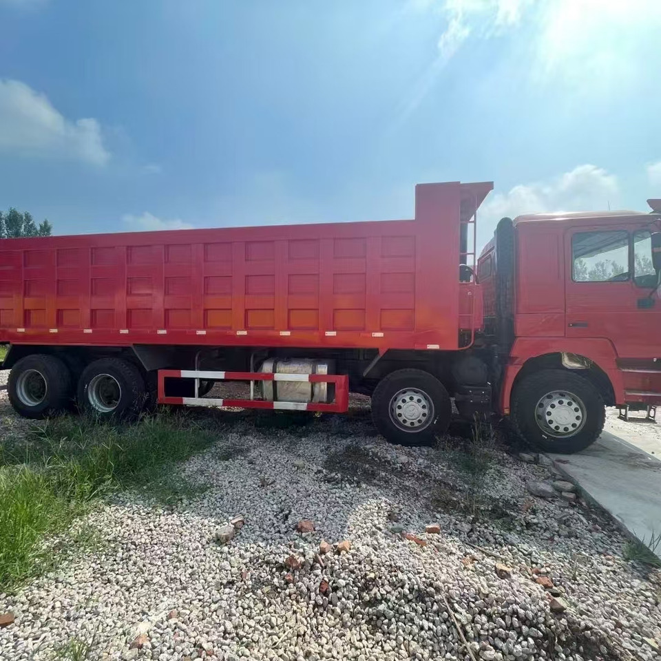 SHACMAN F3000 8*4 DUMP TRUCK - Camião basculante: foto 2 SHACMAN F3000 8*4 DUMP TRUCK - Camião basculante: foto 2
