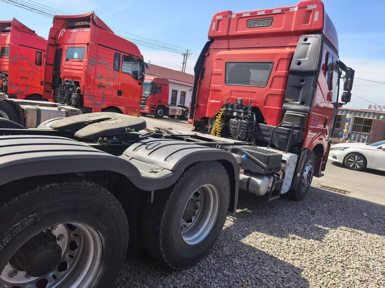 FAW JIEFANG 6*4 8*4 - Tractor: foto 3 FAW JIEFANG 6*4 8*4 - Tractor: foto 3