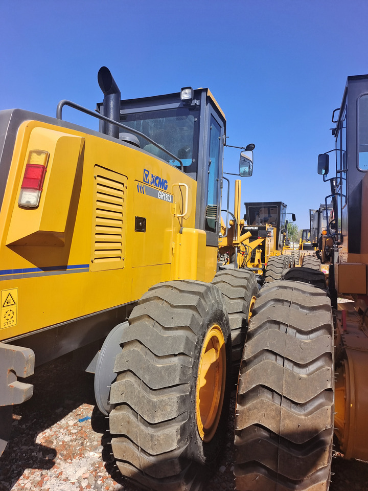 XCMG GR1803 WITH RIPPER - Motoniveladora: foto 5 XCMG GR1803 WITH RIPPER - Motoniveladora: foto 5