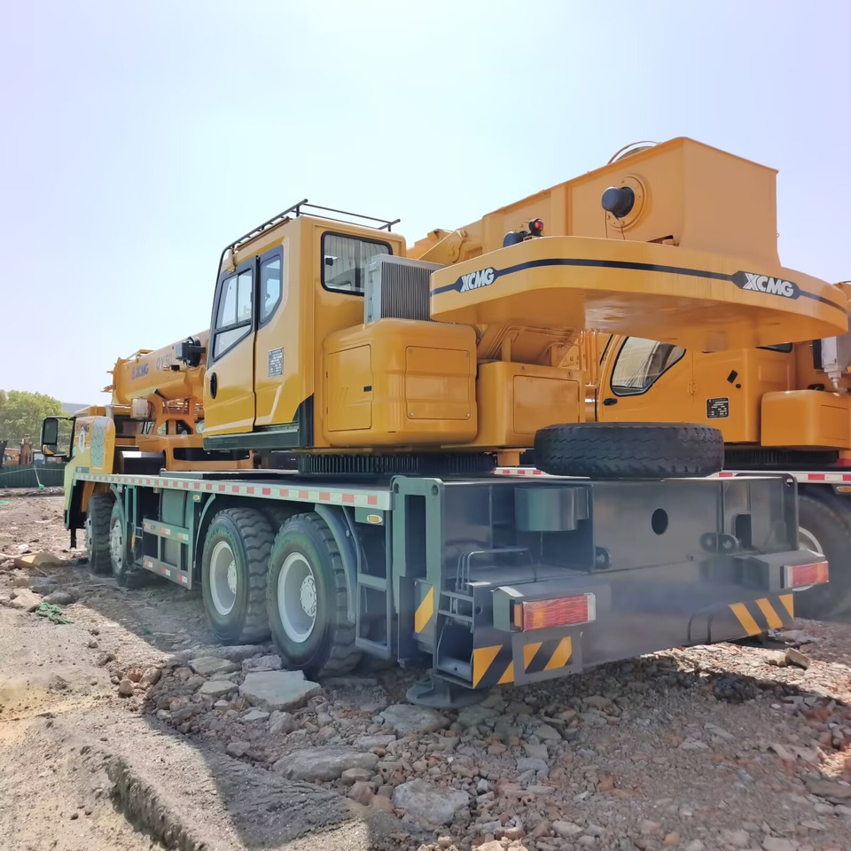 XCMG QY50KC 50 TON TRUCK CRANE - Grua móvel: foto 2 XCMG QY50KC 50 TON TRUCK CRANE - Grua móvel: foto 2