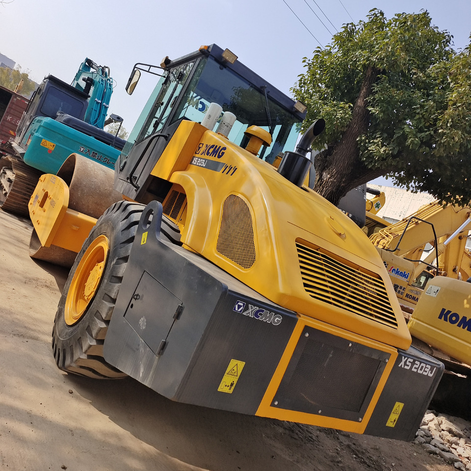 XCMG XS 203J - Compactador de asfalto: foto 3 XCMG XS 203J - Compactador de asfalto: foto 3