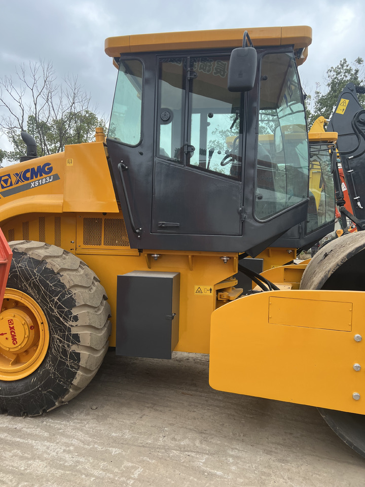 XCMG XS183J - Compactador de asfalto: foto 5 XCMG XS183J - Compactador de asfalto: foto 5