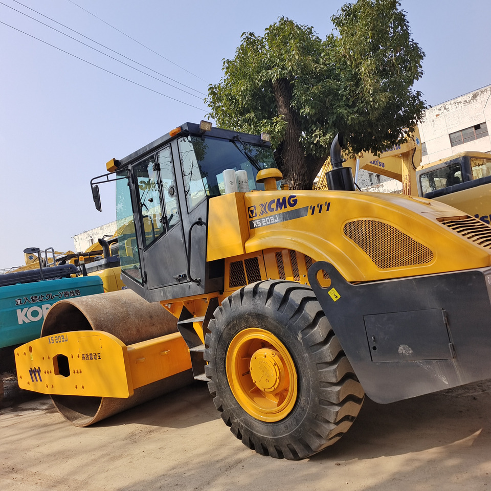 XCMG XS203J - Compactador de asfalto: foto 1 XCMG XS203J - Compactador de asfalto: foto 1