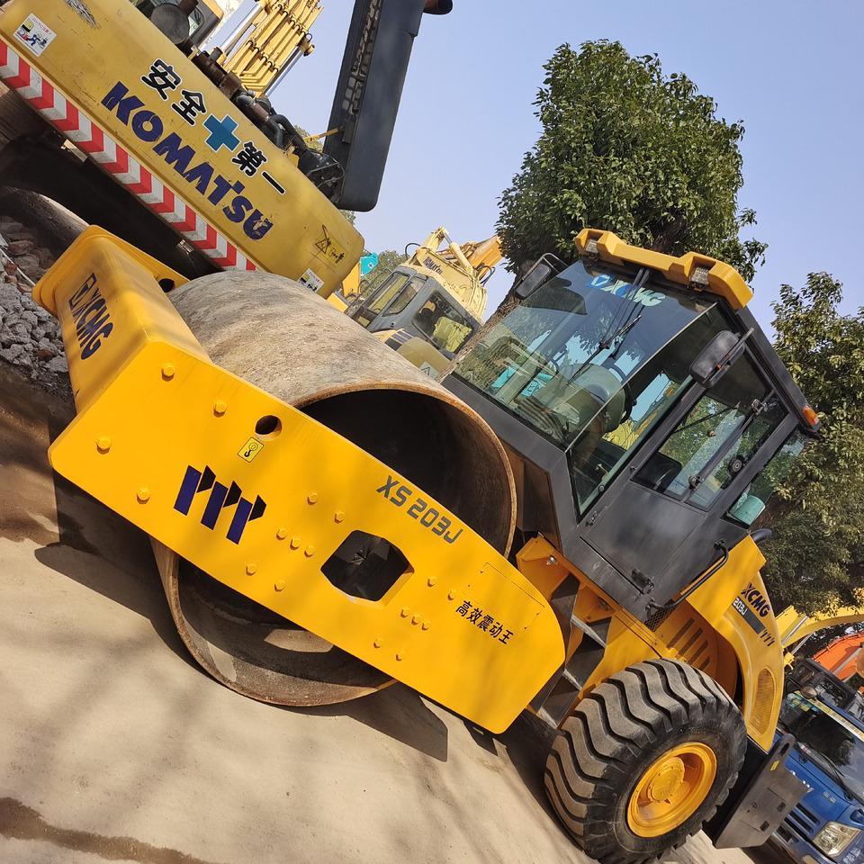 XCMG XS203J - Compactador de asfalto: foto 5 XCMG XS203J - Compactador de asfalto: foto 5