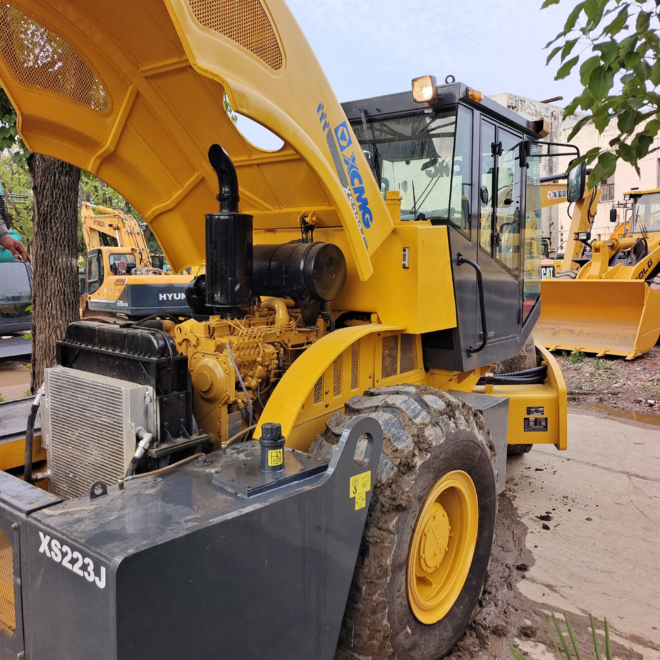 XCMG XS223J - Compactador de asfalto: foto 5 XCMG XS223J - Compactador de asfalto: foto 5
