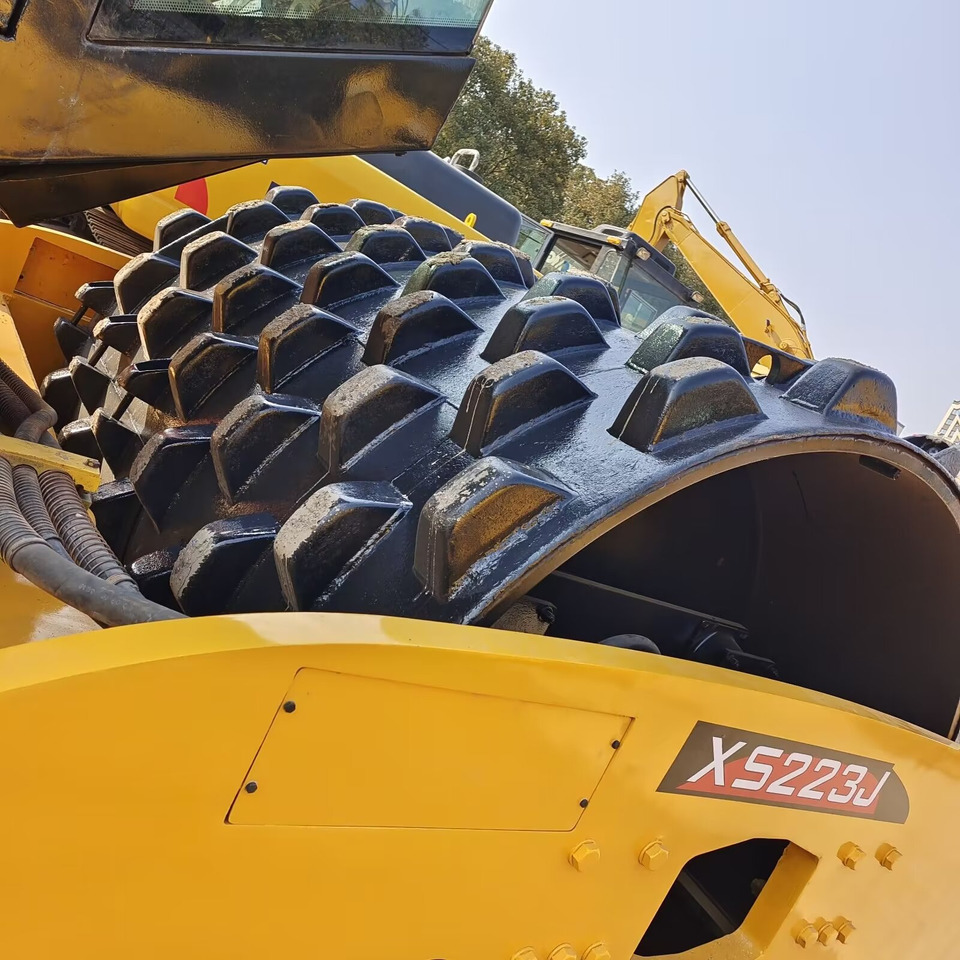 XCMG XS223J - Compactador de asfalto: foto 3 XCMG XS223J - Compactador de asfalto: foto 3