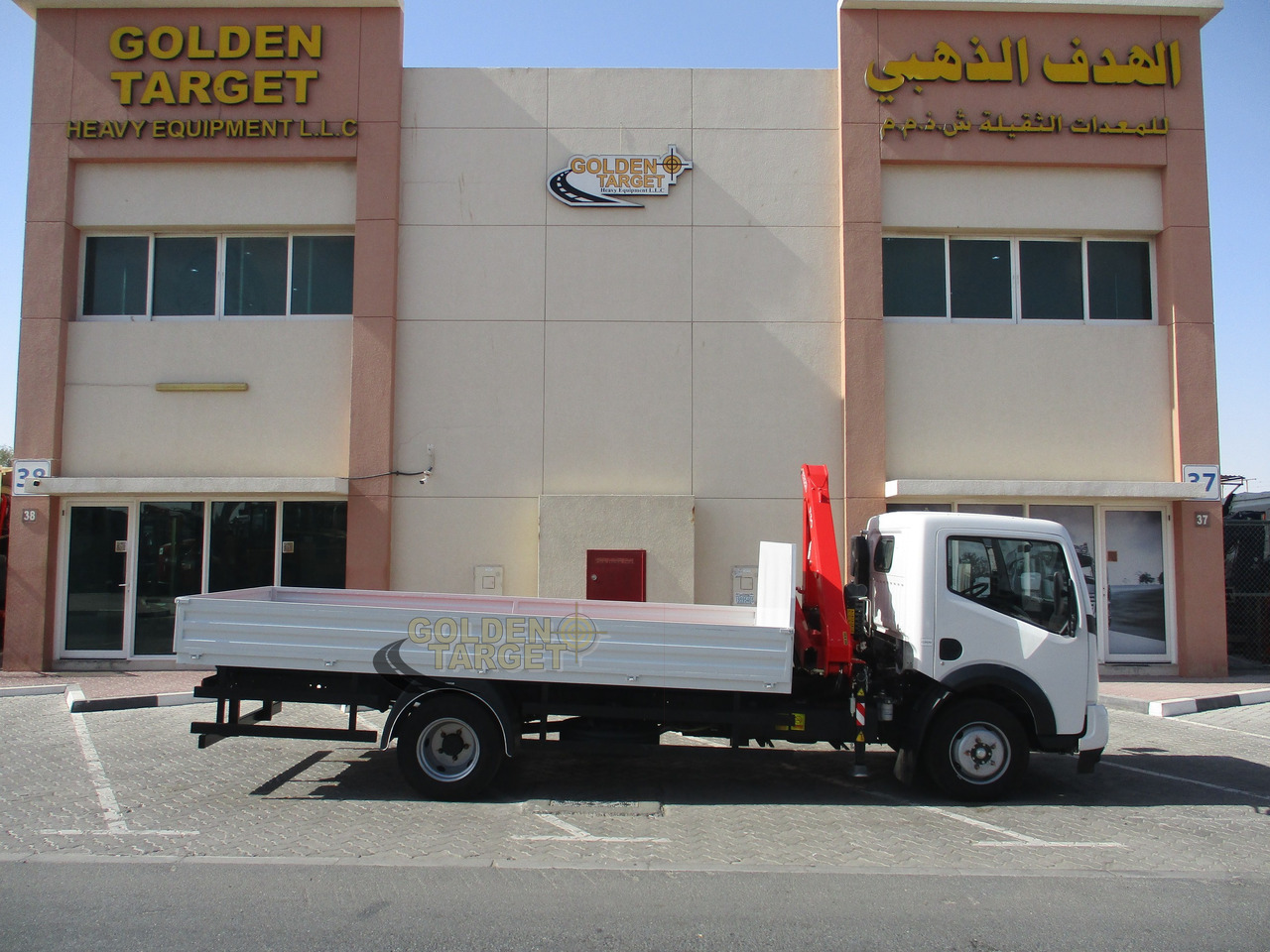 Ashok Leyland PARTNER LX 4x2 with Fassi F50A.022 Crane - Camião grua: foto 5 Ashok Leyland PARTNER LX 4x2 with Fassi F50A.022 Crane - Camião grua: foto 5