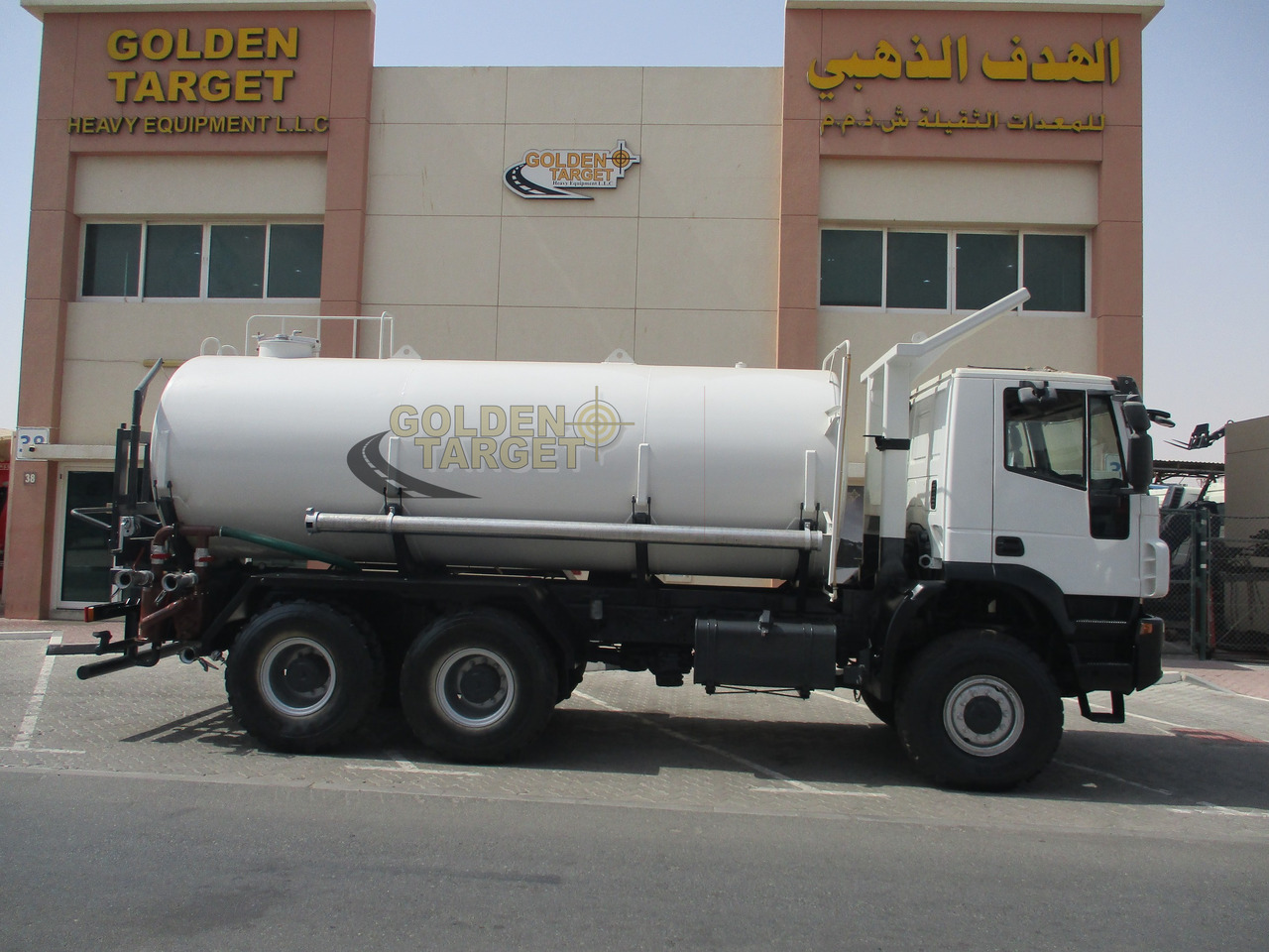 IVECO TRAKKER 380 6x6 Tanker - Caminhão tanque: foto 5 IVECO TRAKKER 380 6x6 Tanker - Caminhão tanque: foto 5