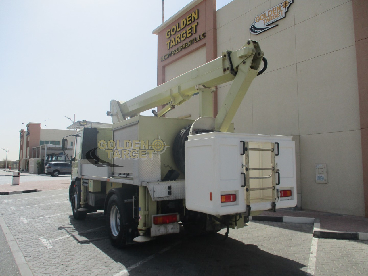 Iveco EURO CARGO 180E28 4x2 PALFINGER P180 Manlift - Caminhão com plataforma aérea: foto 4 Iveco EURO CARGO 180E28 4x2 PALFINGER P180 Manlift - Caminhão com plataforma aérea: foto 4