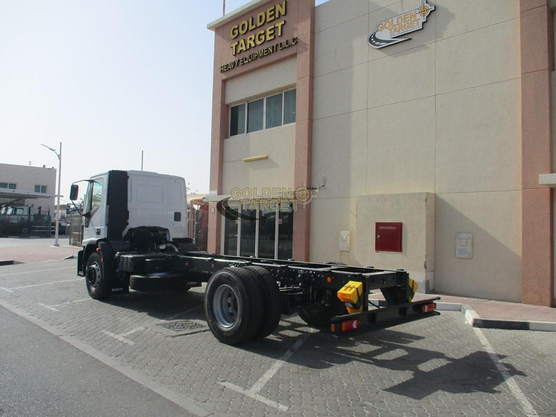 Iveco EUROCARGO 180E28 - Semi-reboque chassi: foto 4 Iveco EUROCARGO 180E28 - Semi-reboque chassi: foto 4