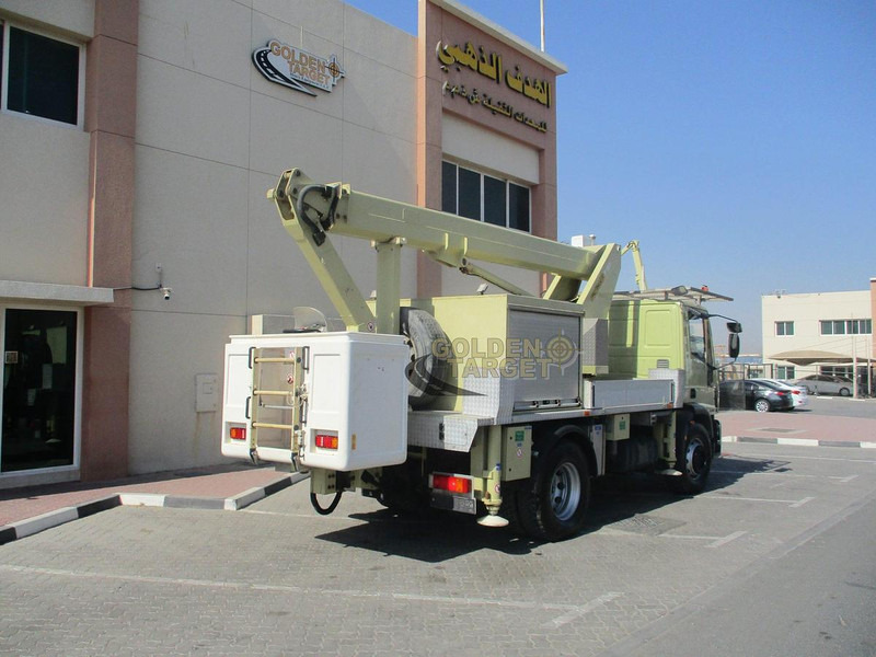 Iveco Euro Cargo 180E28 - Plataforma aérea: foto 2 Iveco Euro Cargo 180E28 - Plataforma aérea: foto 2