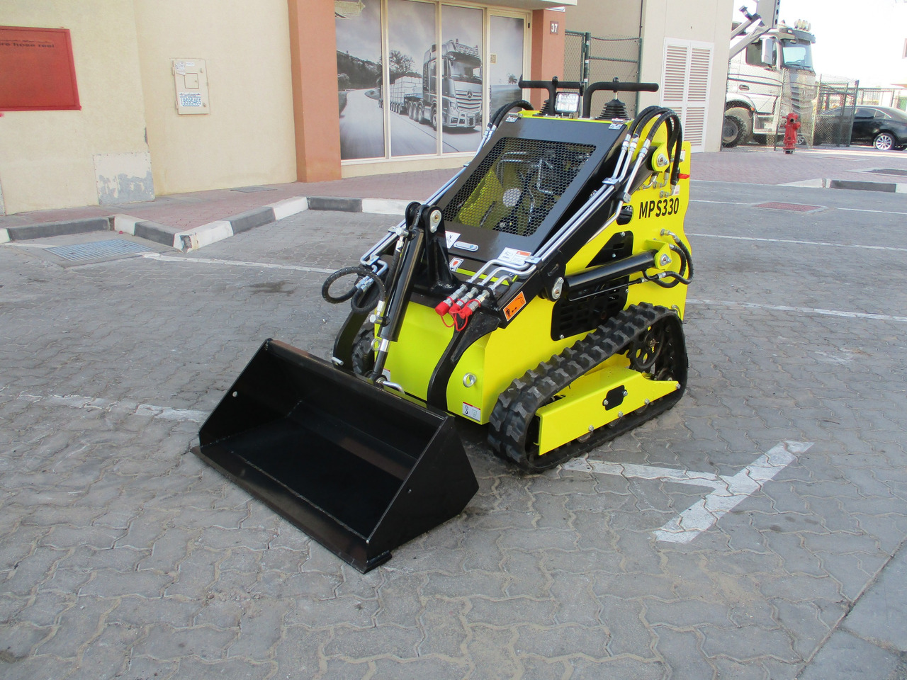 MACHPRO MPS330 Mini Skid Steer - Mini pá carregadora: foto 2 MACHPRO MPS330 Mini Skid Steer - Mini pá carregadora: foto 2