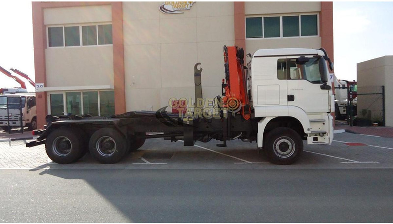 MAN TGS 26.440 Hook Lift Truck - Pá carregadora: foto 5 MAN TGS 26.440 Hook Lift Truck - Pá carregadora: foto 5