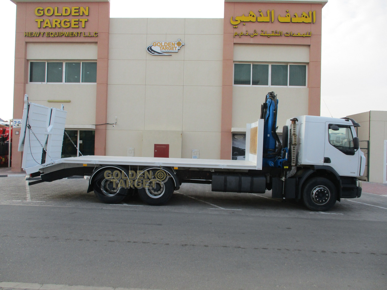 RENAULT Kerax 380 6×4 Crane Truck - Camião grua: foto 5 RENAULT Kerax 380 6×4 Crane Truck - Camião grua: foto 5