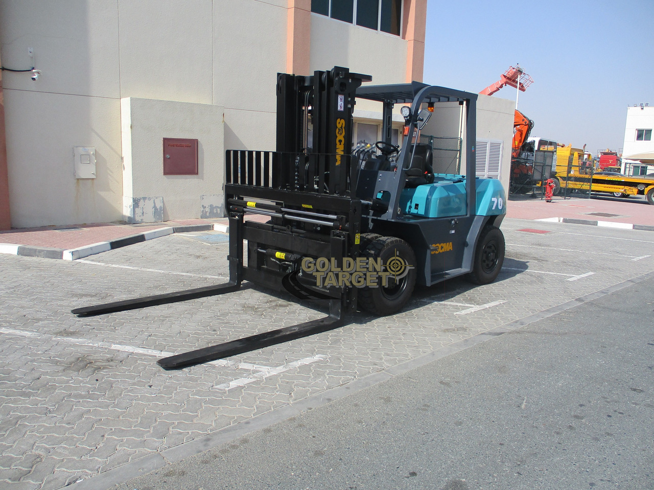 SOCMA HNF-70 Forklift - Empilhadeira a diesel: foto 2 SOCMA HNF-70 Forklift - Empilhadeira a diesel: foto 2