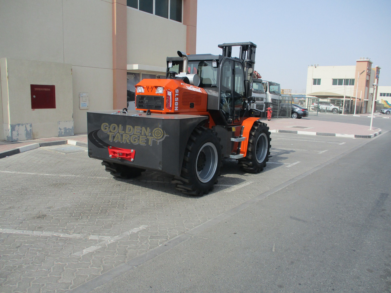 Solution SL50N Rough Terrain Forklift - Empilhadeira a diesel: foto 3 Solution SL50N Rough Terrain Forklift - Empilhadeira a diesel: foto 3