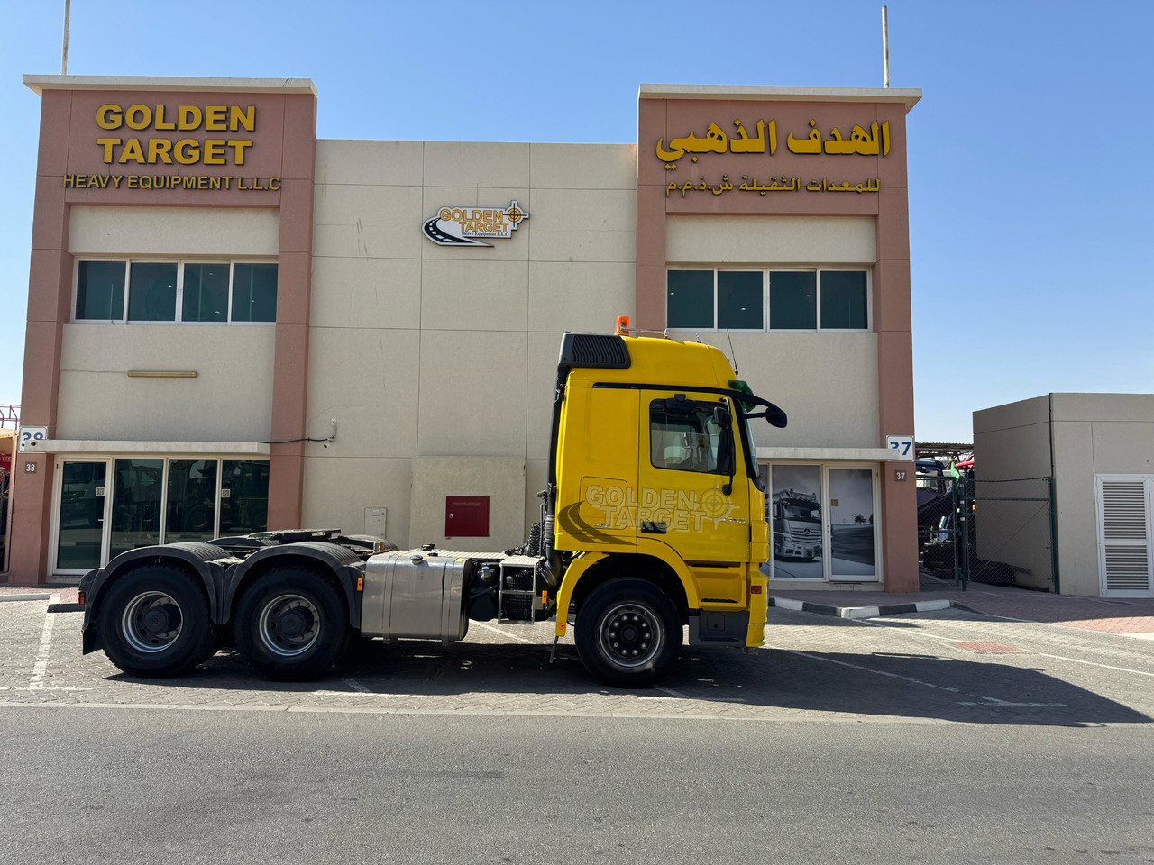 Mercedes Benz ACTROS 3355 6x4 Head Truck - Tractor: foto 4 Mercedes Benz ACTROS 3355 6x4 Head Truck - Tractor: foto 4