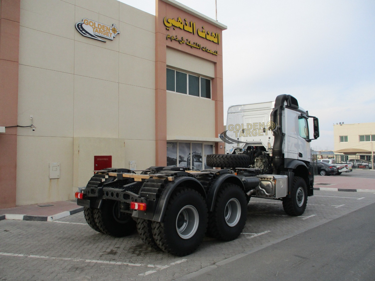 Mercedes-Benz Arocs 3342 6x6 Head Truck - Tractor: foto 3 Mercedes-Benz Arocs 3342 6x6 Head Truck - Tractor: foto 3