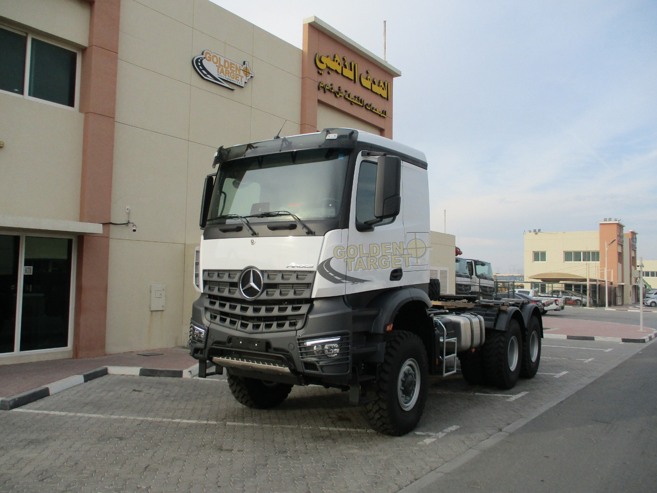 Mercedes-Benz Arocs 3342 6x6 Head Truck - Tractor: foto 2 Mercedes-Benz Arocs 3342 6x6 Head Truck - Tractor: foto 2