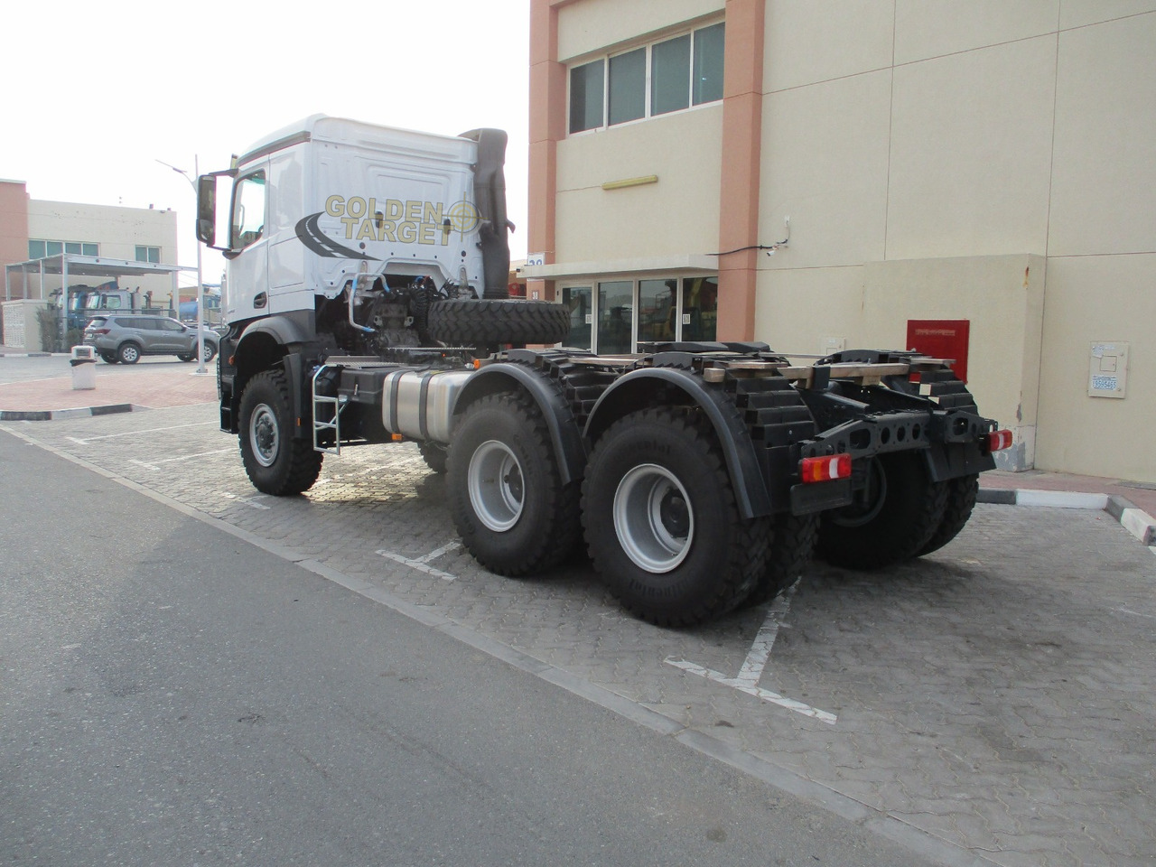 Mercedes-Benz Arocs 3342 6x6 Head Truck - Tractor: foto 4 Mercedes-Benz Arocs 3342 6x6 Head Truck - Tractor: foto 4
