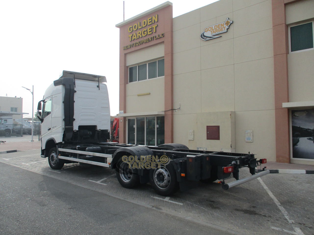 Volvo FH460 6×2 Chassis - Camião chassi: foto 4 Volvo FH460 6×2 Chassis - Camião chassi: foto 4