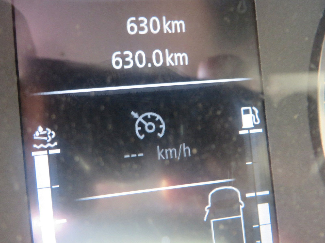 Renault MASTER3 tilt body - Carrinha de lona: foto 5 Renault MASTER3 tilt body - Carrinha de lona: foto 5