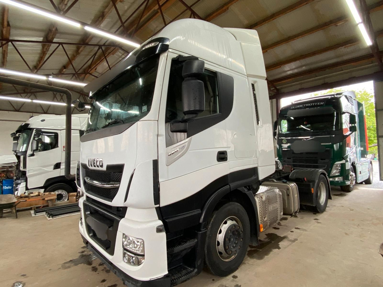Iveco Stralis 460 Hi-Way 4x2Tractor -Tipper hydraulic - Tractor: foto 3 Iveco Stralis 460 Hi-Way 4x2Tractor -Tipper hydraulic - Tractor: foto 3