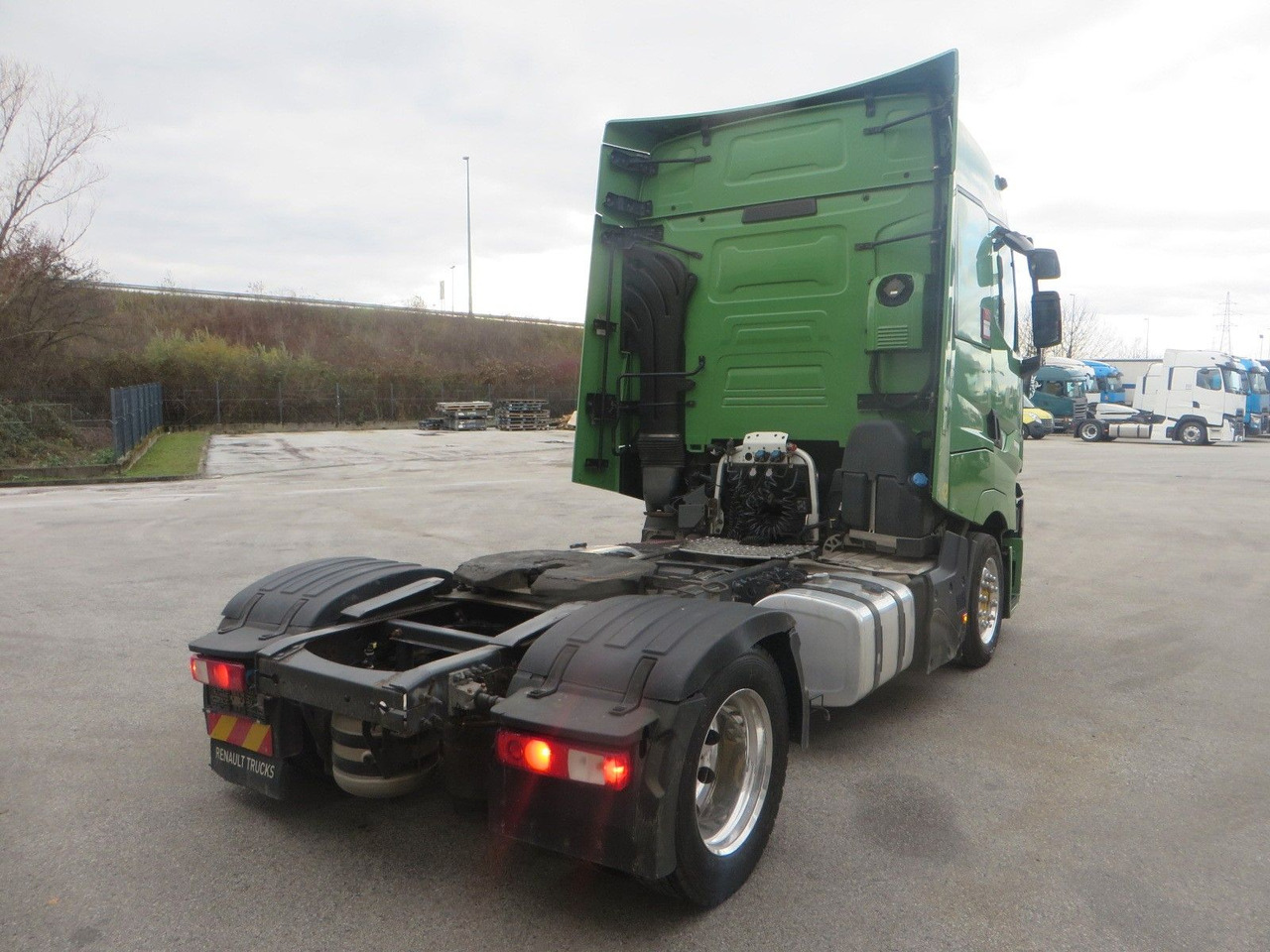 Renault T520 HSC 4x2Tractor mega Retarder - Tractor: foto 3 Renault T520 HSC 4x2Tractor mega Retarder - Tractor: foto 3