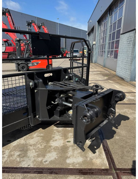 Manitou Nacelle Roofing basket - Equipamento por Máquina de construção: foto 4 Manitou Nacelle Roofing basket - Equipamento por Máquina de construção: foto 4