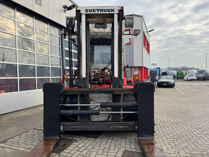 Svetruck 13,6- 1200 - Empilhadeira a diesel: foto 5 Svetruck 13,6- 1200 - Empilhadeira a diesel: foto 5
