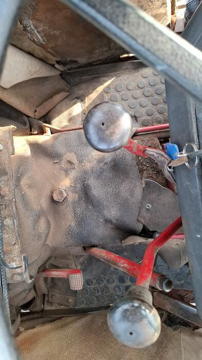Trator Case IH 633 Frontlader mit Dunggabel und Schaufel: foto 11